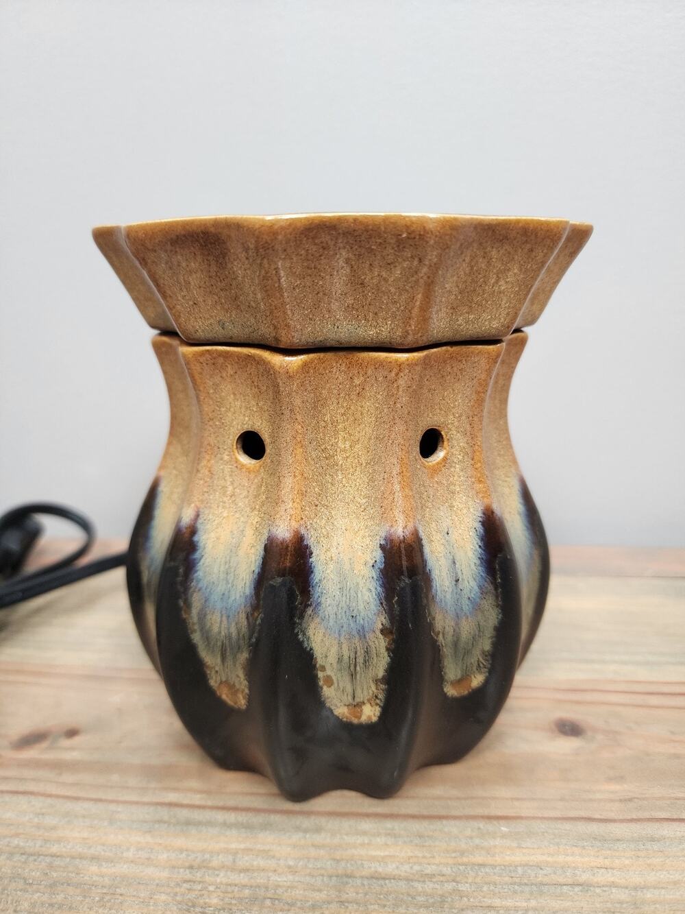 Scentsy Ria Full-Sized Wax Warmer Brown Gold Black Iridescent Drip Glaze Retired